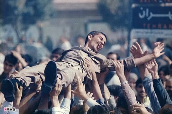 نوجوان بودیم که آن اتفاق عجیب افتاد!