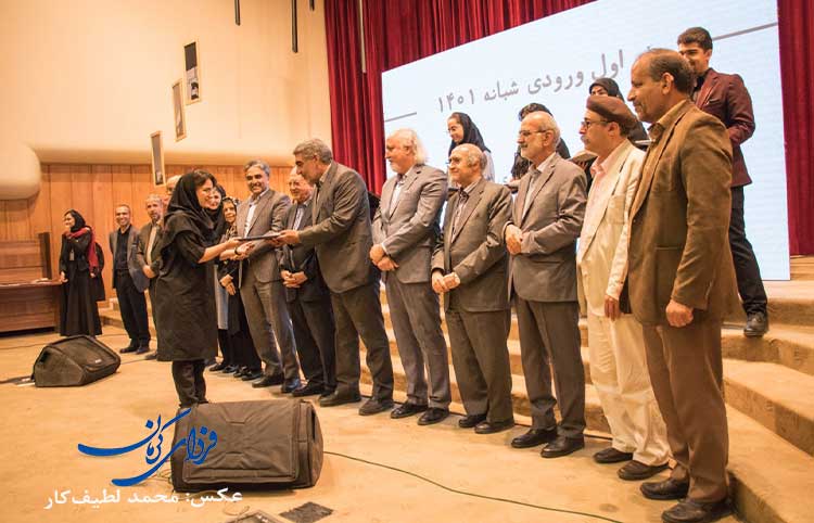 معرفی و تقدیر از دانشجویان برتر معماری دانشگاه باهنر کرمان