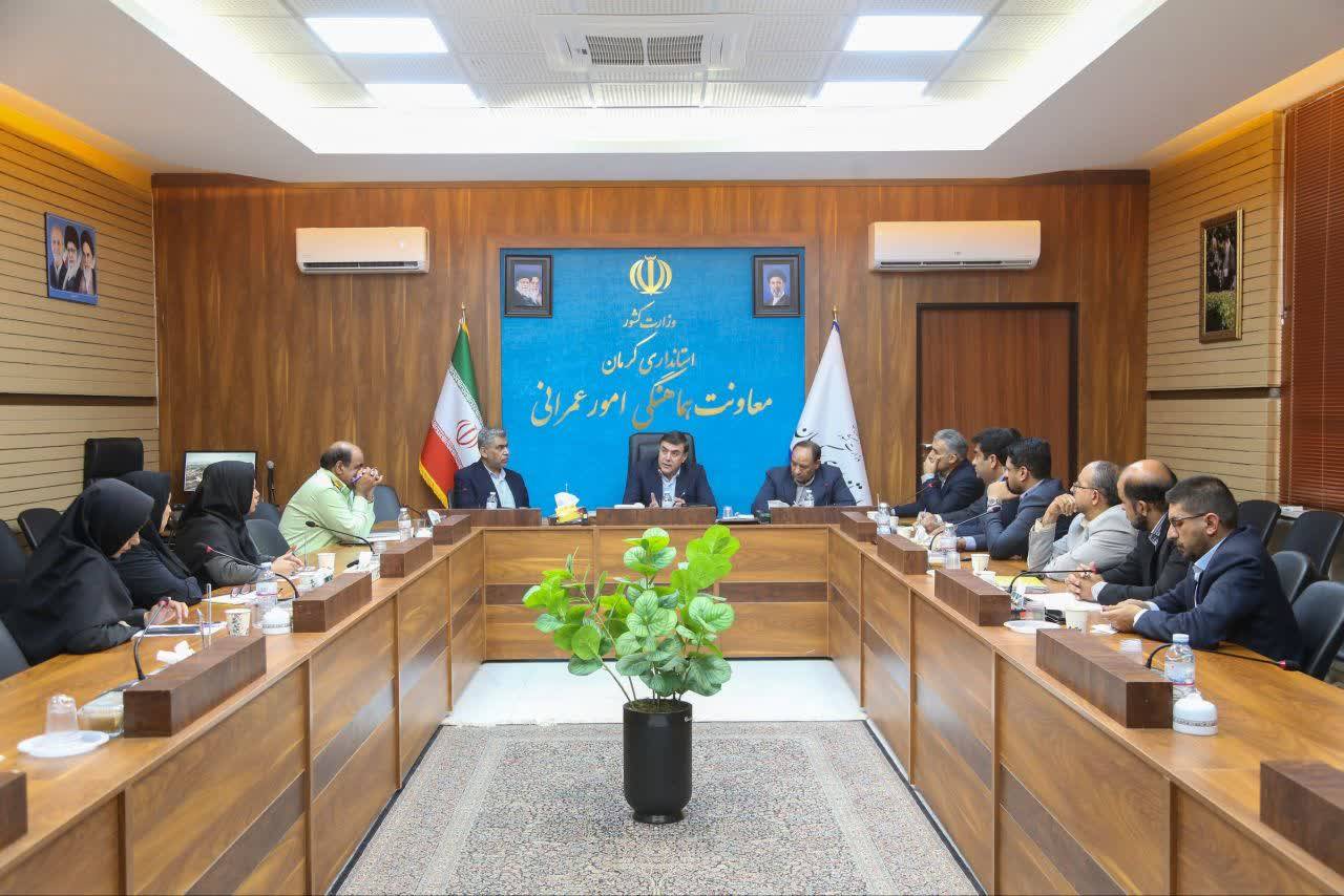 فعالیت اتباع در مغازه‌های بازار کرمان تعیین‌تکلیف می‌شود