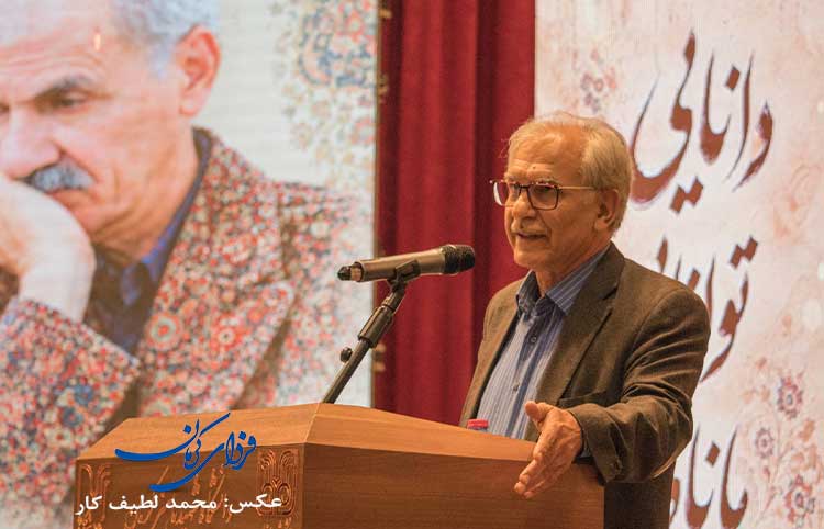 آقاعباسی گفتمان غالب تئاتر کرمان را تغییر داد