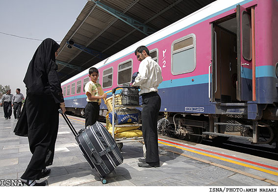 ساعت حرکت قطارهای مسافری کرمان تغییر می‌کند