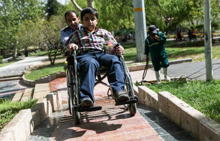 در هر منطقه یک بوستان برای معلولین مناسب‌سازی می‌‌شود