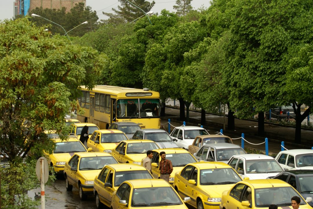 حق بیمه اجباری تاکسی‌های درون شهری کاهش یافت