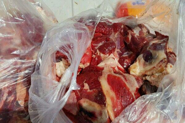300 کیلوگرم گوشت تاریخ مصرف گذشته در راور معدوم شد