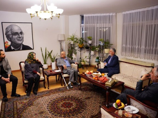 دیدار وزیر فرهنگ با هوشنگ مرادی کرمانی