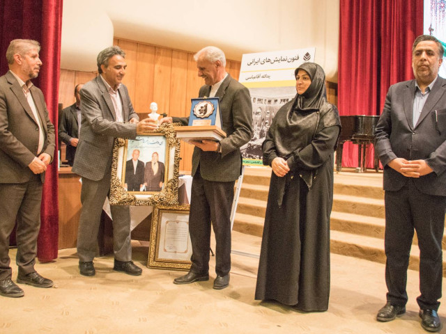 آیین تکریم دکتر «یدالله آقاعباسی» در دانشگاه باهنر برگزار شد
