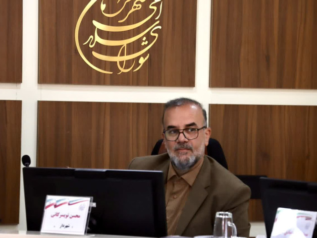 استناد به گزارش افراد غیرمسئول نشانۀ ضعف مدیریت شوراست