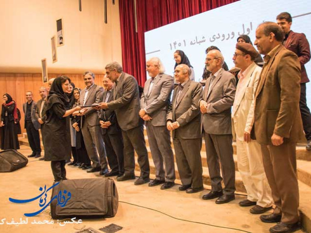 معرفی و تقدیر از دانشجویان برتر معماری دانشگاه باهنر کرمان