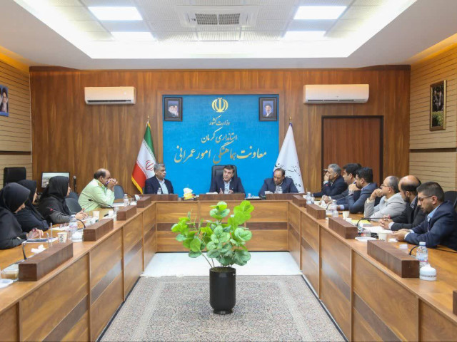 فعالیت اتباع در مغازه‌های بازار کرمان تعیین‌تکلیف می‌شود