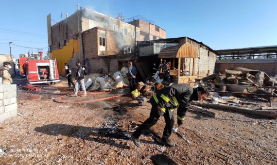 آتش‌سوزی کارگاه نجاری در کرمان مهار شد