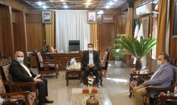 کرمان باید در محورهای گردشگری تعریف شود