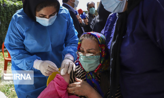 سامانۀ ثبت‌نام واکسن کرونا برای ۷۵ ساله‌ها باز شد