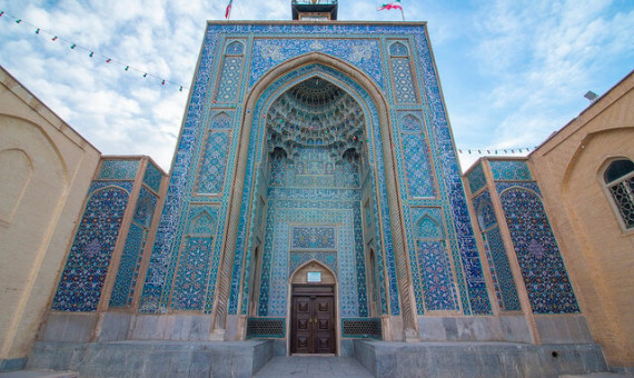 کاشی‌کاری‌های مسجد ملک کرمان مرمت می‌شوند