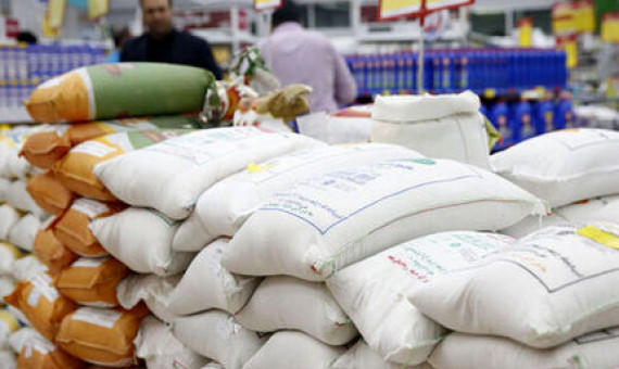 توزیع انبوه برنج و سیب‌زمینی برای کنترل بازار