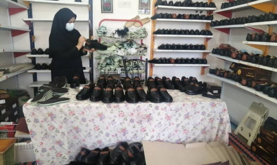 سه کارگاه تولید کفش دستدوز در فهرج راهاندازی شد