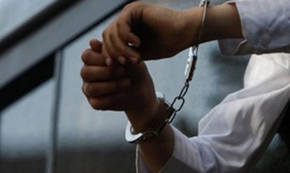 یک کارچاقکن با ادعای نفوذ در دستگاه قضایی دستگیر شد