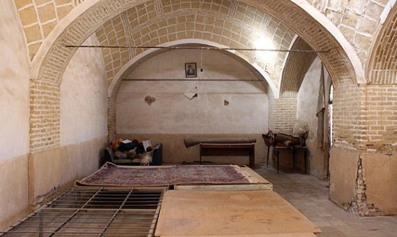 احیای بنای تاریخی شرکت فرش کرمان روی کاغذ