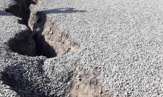 خانههای روستاهای دچار فرونشست شدید جابهجا شود