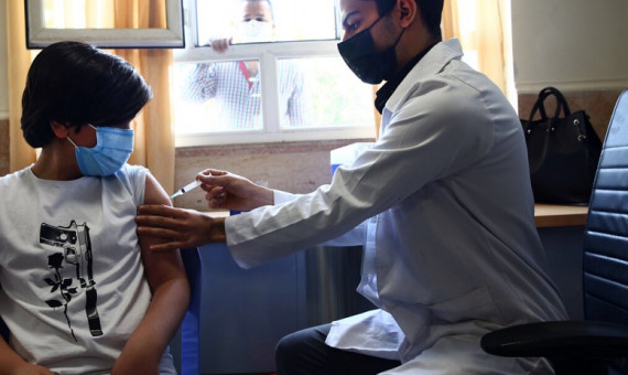 ۹۵ درصد دانش‌آموزان ۱۲ تا ۱۸ سالۀ کرمانی واکسینه شدند 