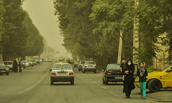 گردوغبار تا روز سهشنبه در آسمان شرق و شمال کرمان ماندگار است