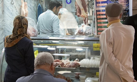 خرید‌های چند صد گرمی گوشت در بازار کرمان!