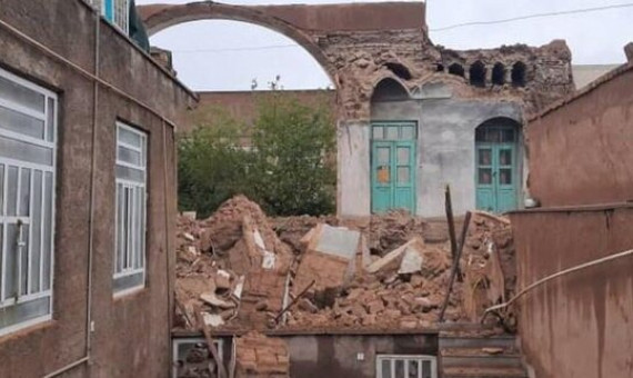  یک خانه در بافت تاریخی یزد فرو ریخت  
