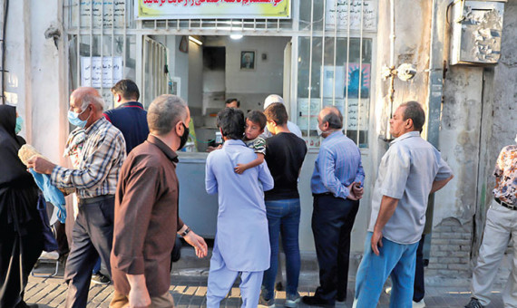 سهمیۀ آرد نانواییهایی که از کارتخوان استفاده نکنند، قطع میشود