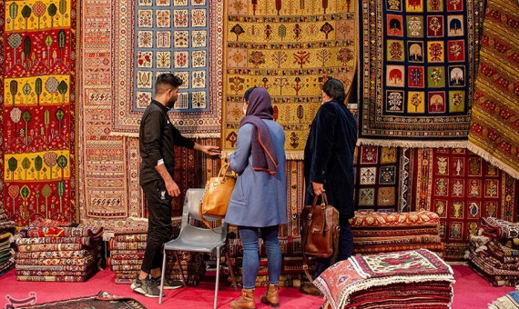 فرش‌های افغانستانی به‌وفور در بازار ایران موجود است!