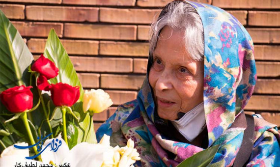 اهداء خانه شخصی به بنیاد خیریه دانشگاه باهنر و انجمن آمار ایران