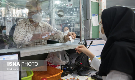 نیمی از داروخانههای کرمان در معرض ورشکستگی قرار دارند