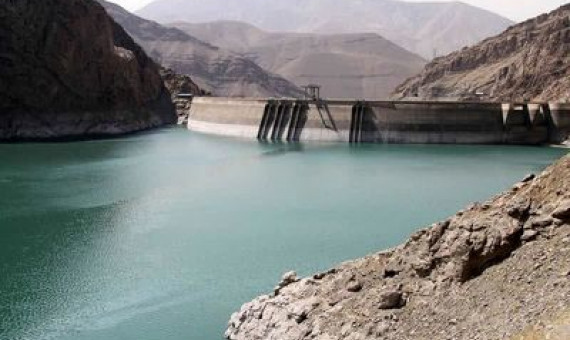 ذخيرۀ آب سدهای کرمان به کمتر از نصف رسيد
