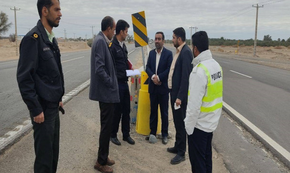 دوربرگردان دو راهی جادۀ جاسک با دستور دادستان مسدود شد