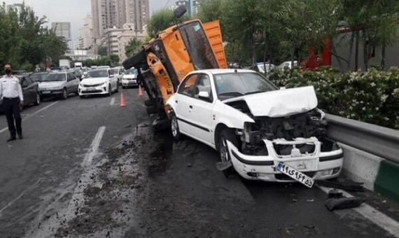 روزانه ۴۵ نفر در تصادفات جاده‌ای کشور جان می‌بازند