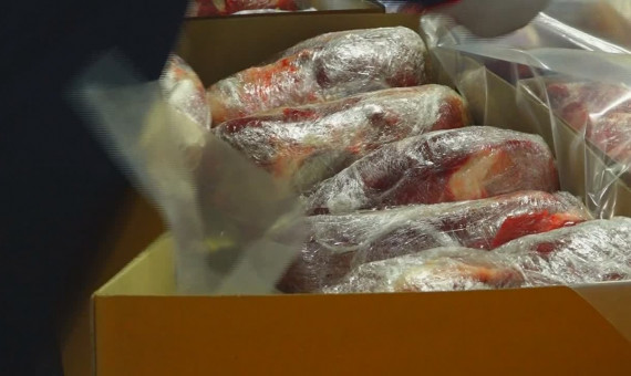 توزیع گوشت منجمد در بازار کرمان ادامه دارد