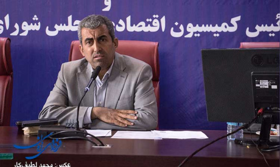 ظرفیت‌های معدنی کرمان توسط شرکت‌های دولتی حبس شده است