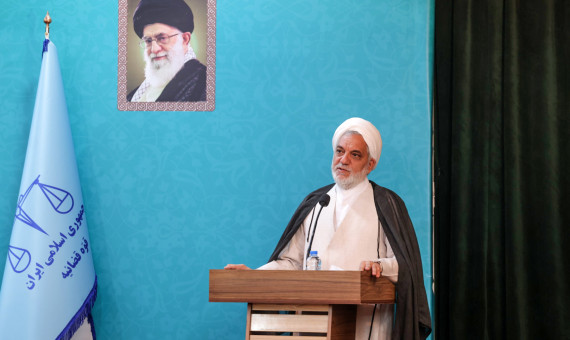 ۵۵۵ نفر با صلح و سازش از زندان‌های کرمان آزاد شدند