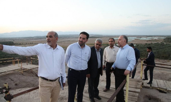 برنامهای برای جابهجایی مردم روستای کنارصندل نداریم