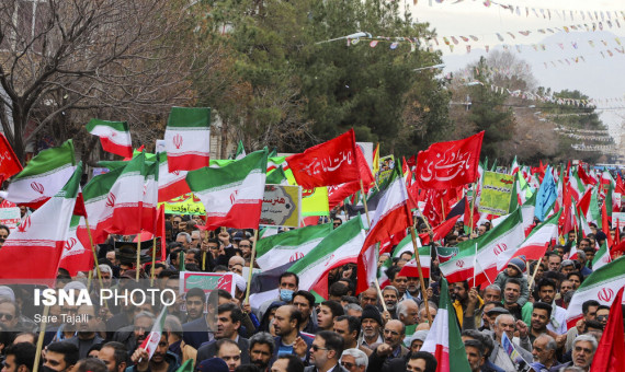 راهپیمایی یوم‌الله ۲۲ بهمن در کرمان برگزار شد
