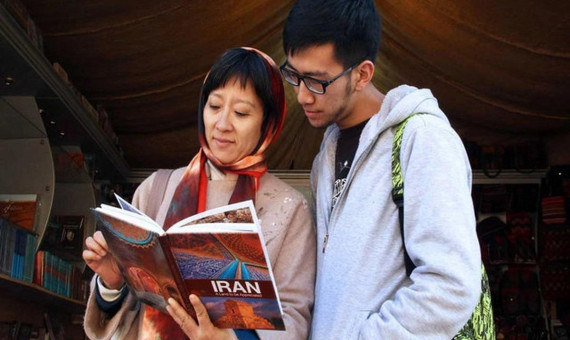 اینفلوئنسرهای چینی جاذبههای کرمان را به جهان معرفی میکنند