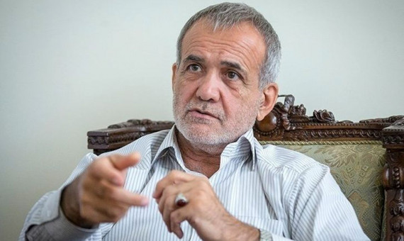 هرکجا باشم مردمی بودن را فراموش نمیکنم