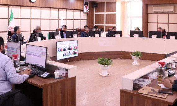 شورای شهر در تجلیل از خبرنگاران شفاف عمل کند