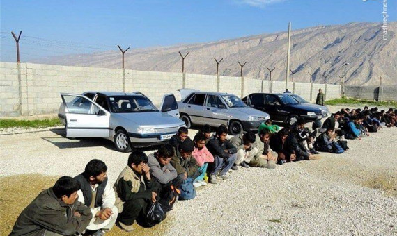 عمدۀ فعالان شبکۀ غیرمجاز حمل اتباع بیگانه جوانان دارای تحصیلات دانشگاهی هستند
