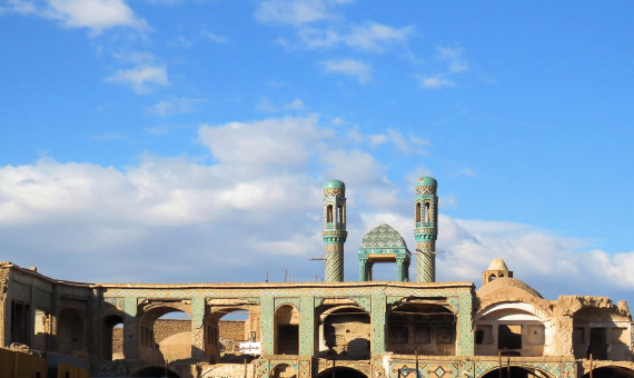  پروژۀ مرمت کاروانسرای حاج‌آقا علی کرمان متوقف شد