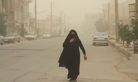 ادارات و بانک‌ها در شهر کرمان با ۲ ساعت تاخیر شروع به کار می‌کنند