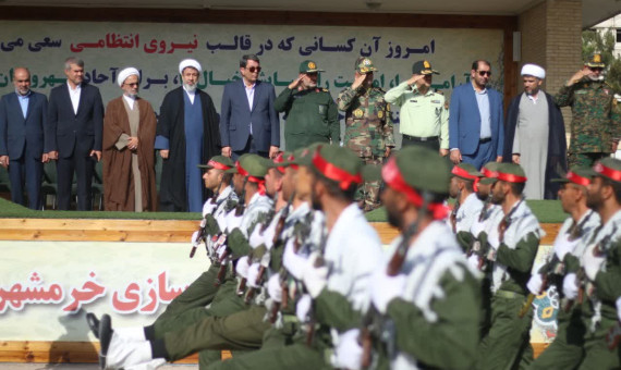 صبحگاه مشترک نیروهای مسلح در کرمان برگزار شد