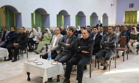 وقتی پای میهن در میان است همۀ عقاید یکی می‌شوند