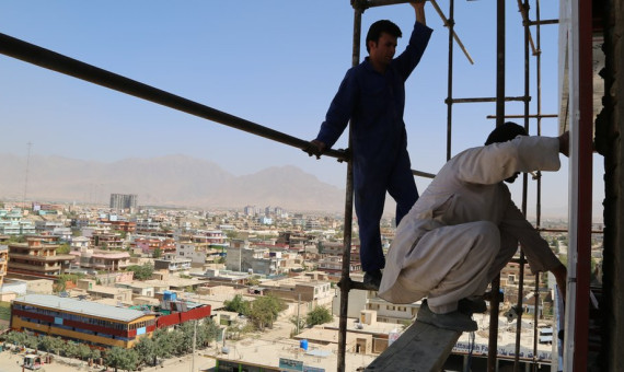 کارگران سادۀ ساختمانی با آموزش ماهر میشوند