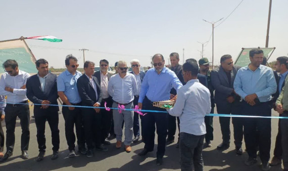پل ورودی شهرستان گنبکی استان کرمان افتتاح شد