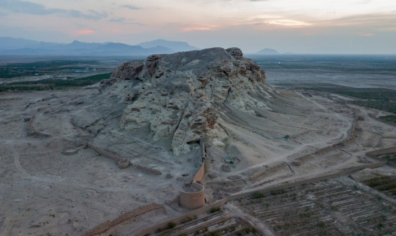 حقیقت‌ تاريخیِ سیرجان و افسانه‌‌ای به نام سمنگان