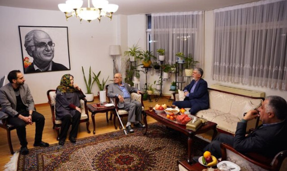 دیدار وزیر فرهنگ با هوشنگ مرادی کرمانی